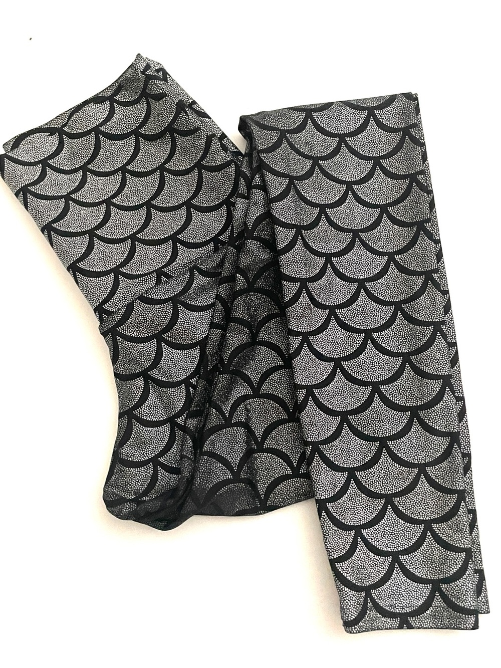 Emily Hsu Silver Shimmer Mermaid Fish Scale Leggings, Medium